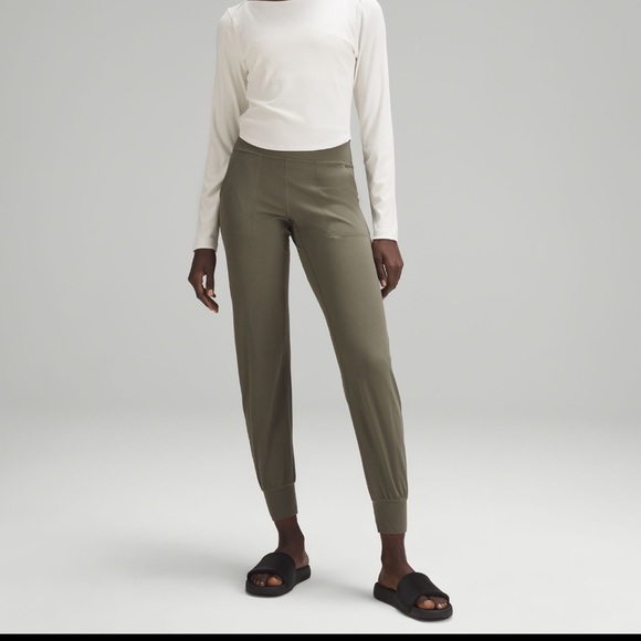 Lululemon Restfeel Slides size 9 - Picture 2 of 2